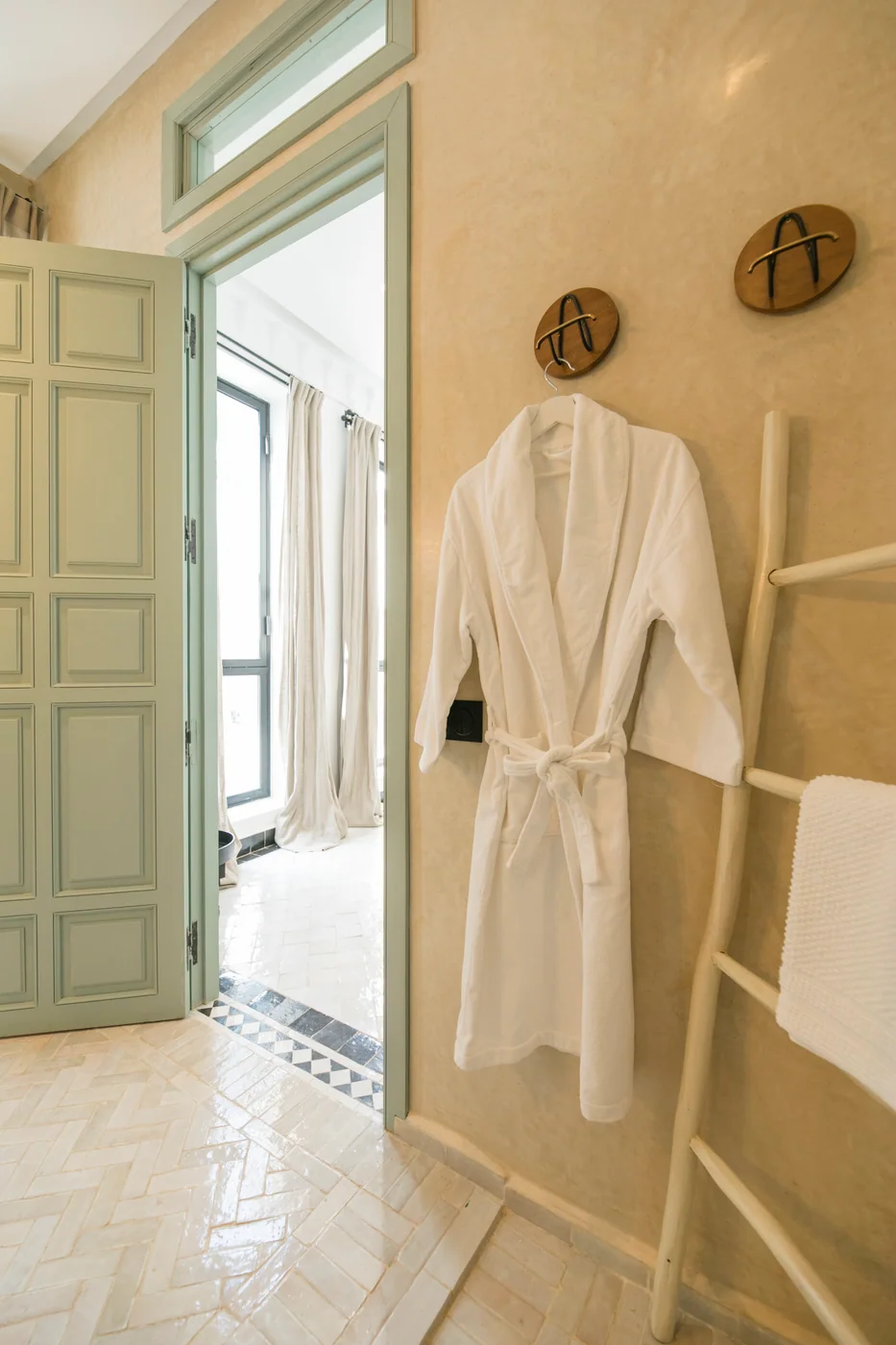 Queen Triple Suite at Palazzo Montefiore — photo 3